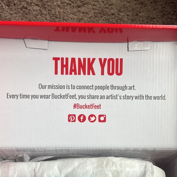 NWT Bucketfeet sneakers size 2Y - Picture 5 of 5